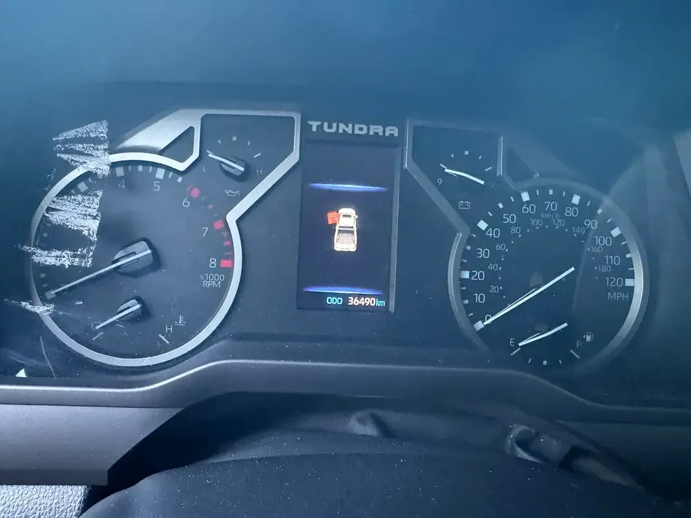 Toyota Tundra SR5 2025 American Specs - Image 8