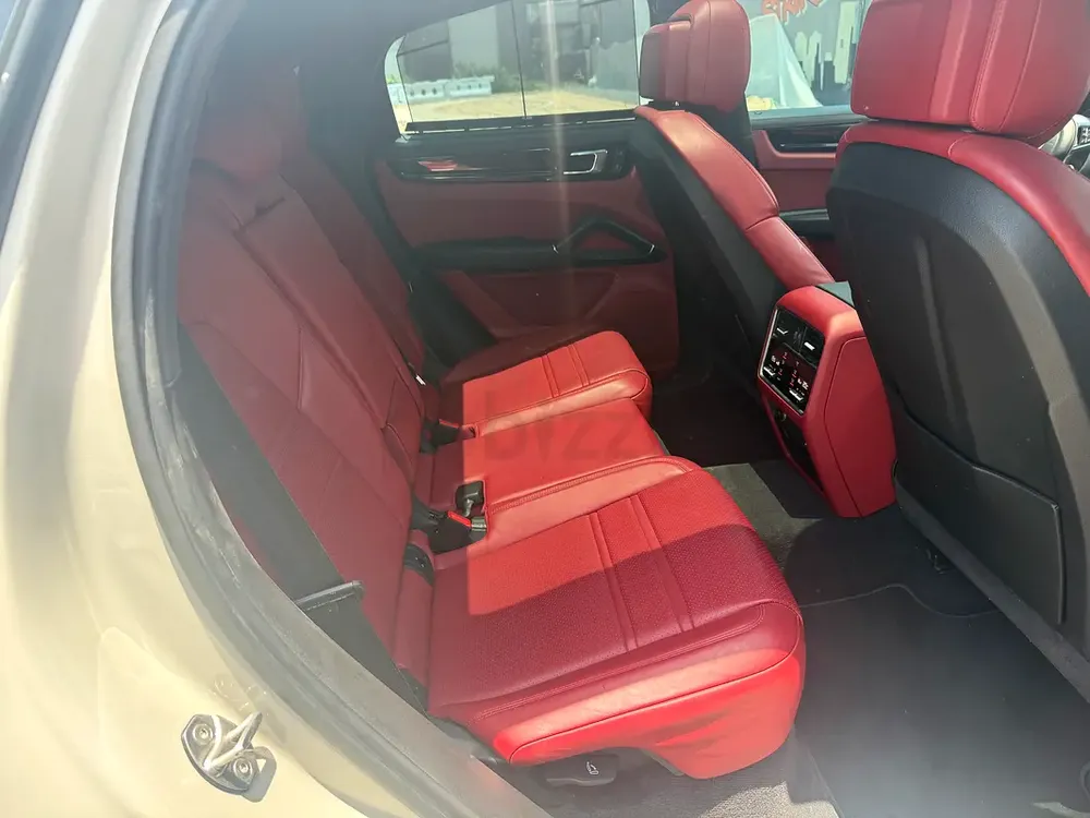Porsche Cayenne Coupe 2023 GCC Specs - Image 14