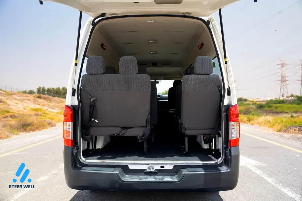 2023 Nissan Urvan NV350 | 4-Door Van Petrol | Manual GCC Specs - Image 16