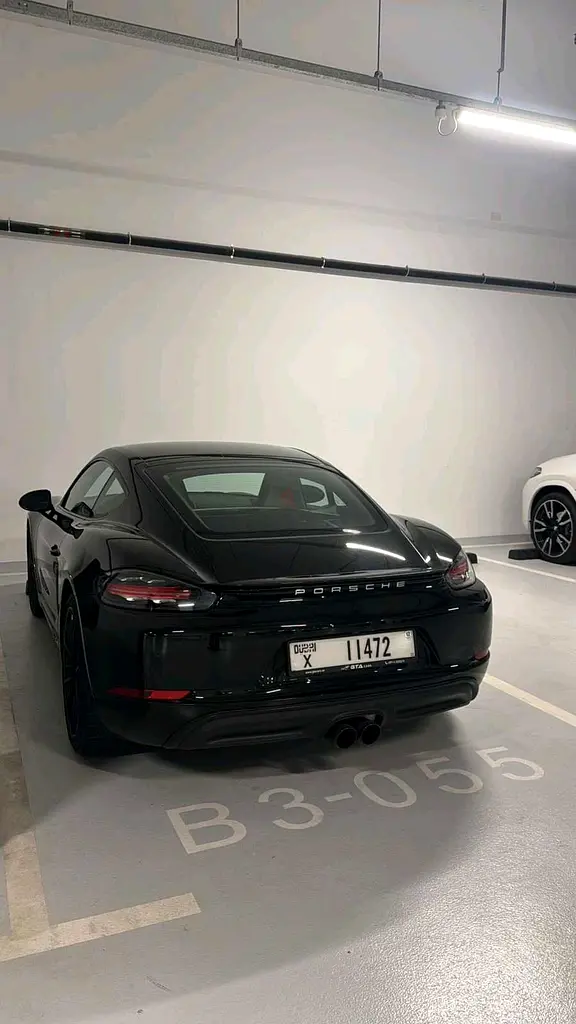 Urgent Sale PORSCHE 718 - Image 4