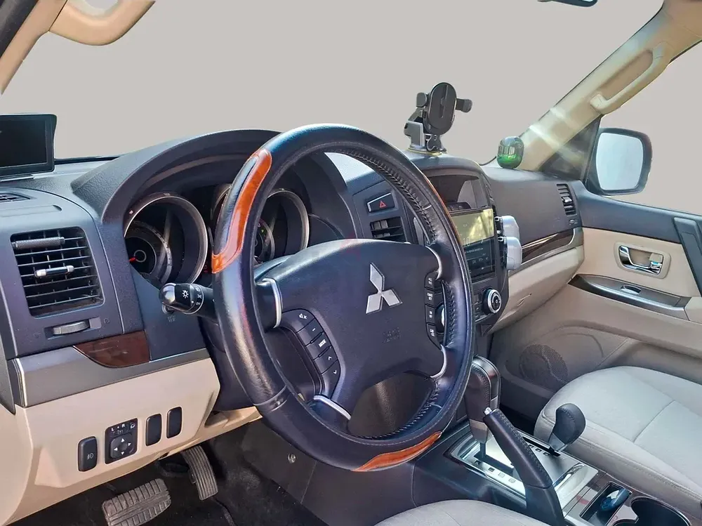 Inspected Car | 2013 Mitsubishi Pajero  | GCC Specs | Ref#463939 - Image 11