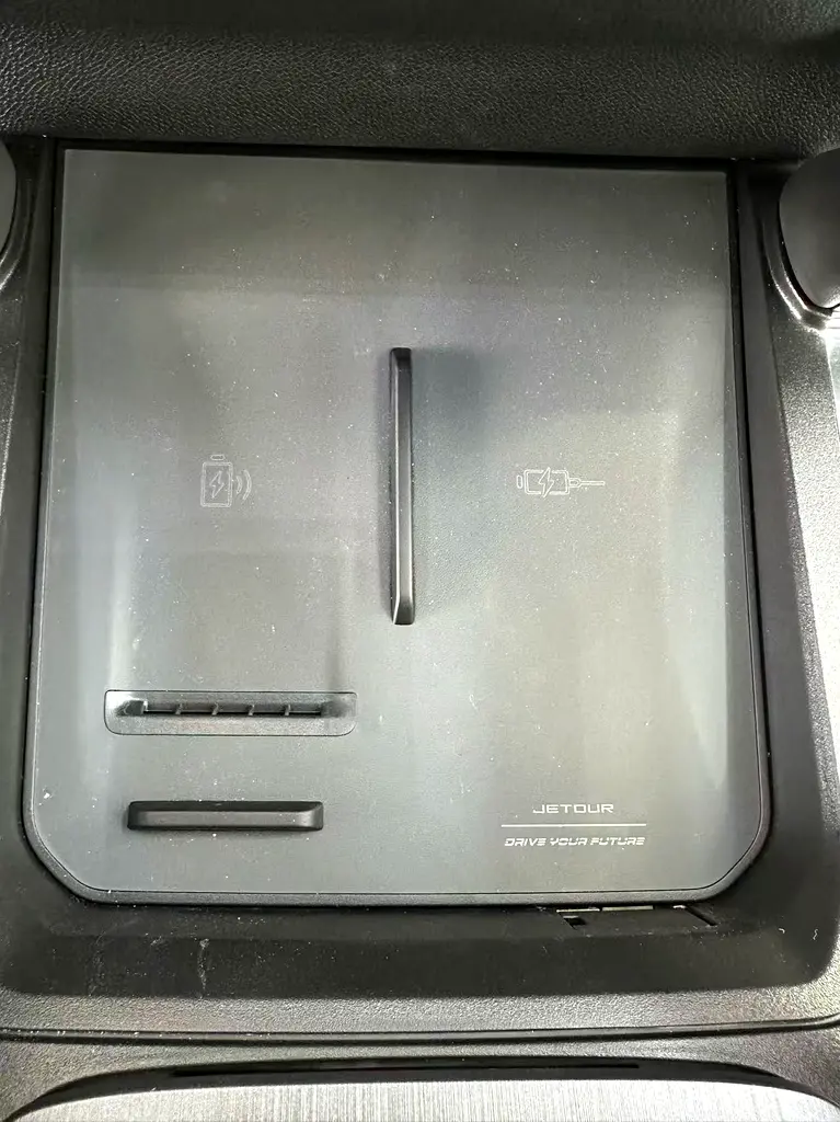 Jetour T2 2.0L 4WD - Image 4