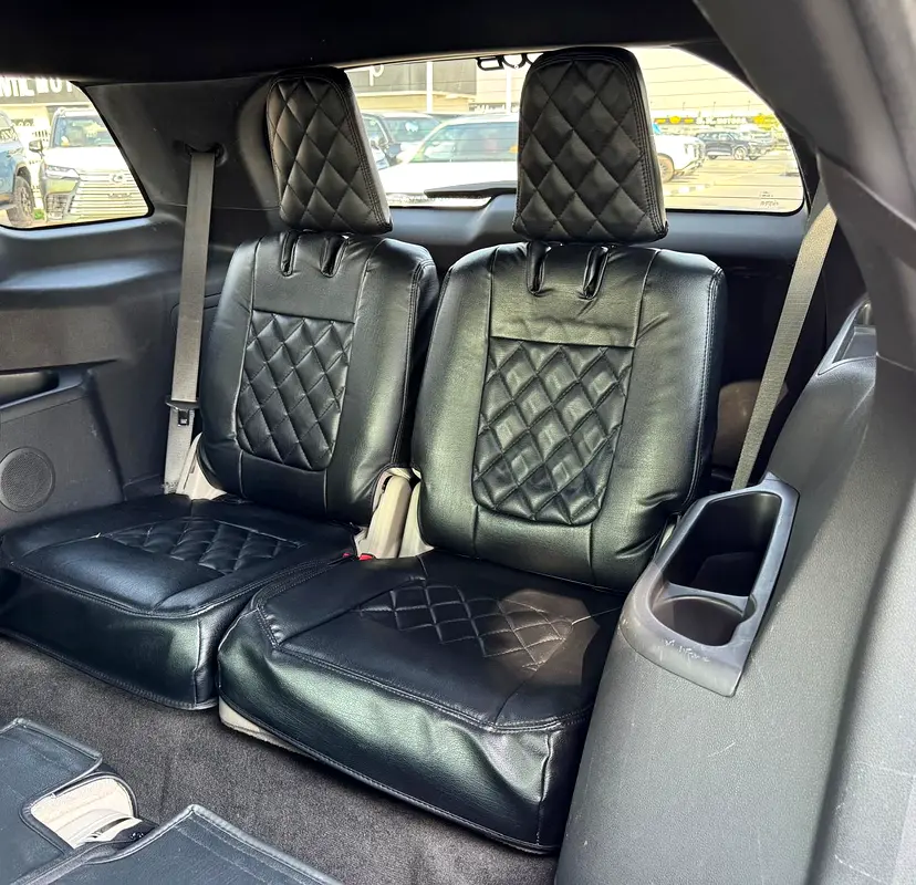 FORD EXPLORER XLT | 2012 | 7 SEATES | CLEAN CAR LOW MILEAGE FRESH JAPAN IMPORT - Image 11