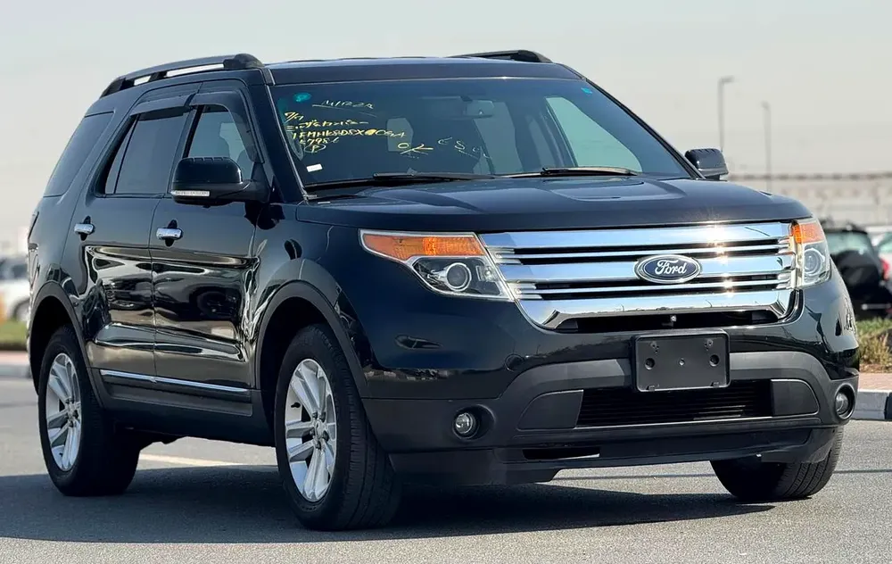 FORD EXPLORER XLT | 2012 | 7 SEATES | CLEAN CAR LOW MILEAGE FRESH JAPAN IMPORT - Image 4