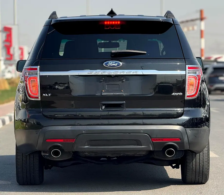 FORD EXPLORER XLT | 2012 | 7 SEATES | CLEAN CAR LOW MILEAGE FRESH JAPAN IMPORT - Image 6