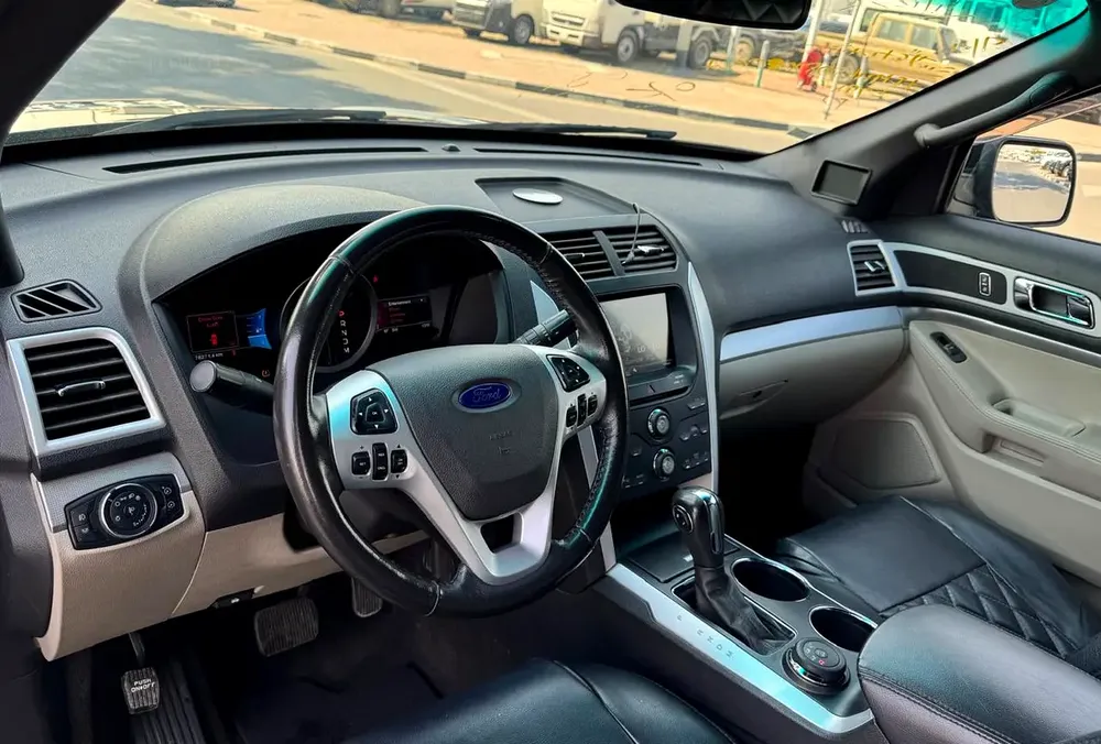 FORD EXPLORER XLT | 2012 | 7 SEATES | CLEAN CAR LOW MILEAGE FRESH JAPAN IMPORT - Image 9