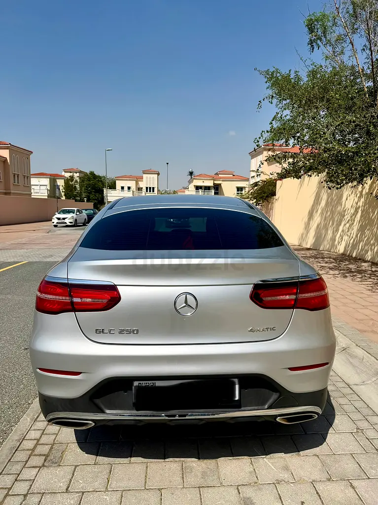 2018 Mercedes-Benz GLC 250 Coupe AMG - GCC Specs - Excellent Condition - Image 8