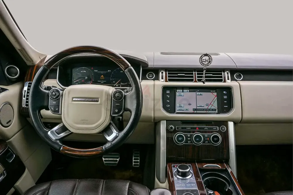 Inspected Car | 2014 Land Rover Range Rover Vogue SE Supercharged | GCC Specs | Ref#450084 - Image 10
