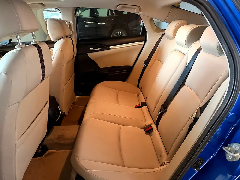 Honda Civic 2.0 EX 2020 Model GCC Specs With Partial Service History In Perfect Condition - Image 10