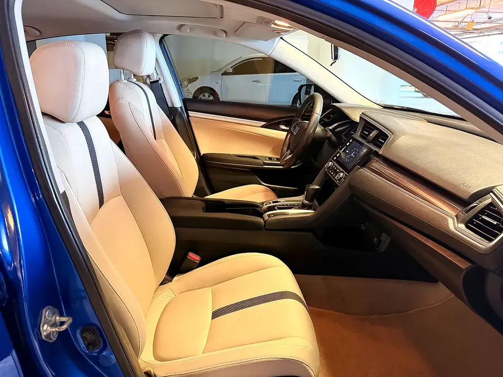 Honda Civic 2.0 EX 2020 Model GCC Specs With Partial Service History In Perfect Condition - Image 11