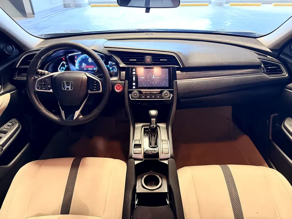 Honda Civic 2.0 EX 2020 Model GCC Specs With Partial Service History In Perfect Condition - Image 13
