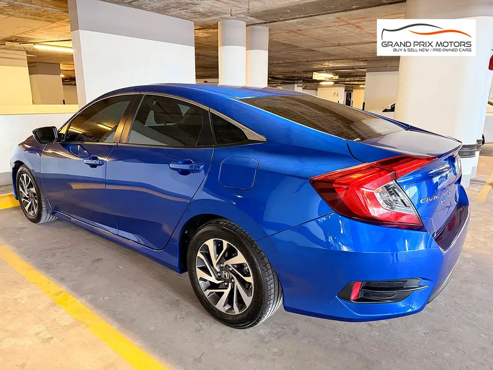 Honda Civic 2.0 EX 2020 Model GCC Specs With Partial Service History In Perfect Condition - Image 6