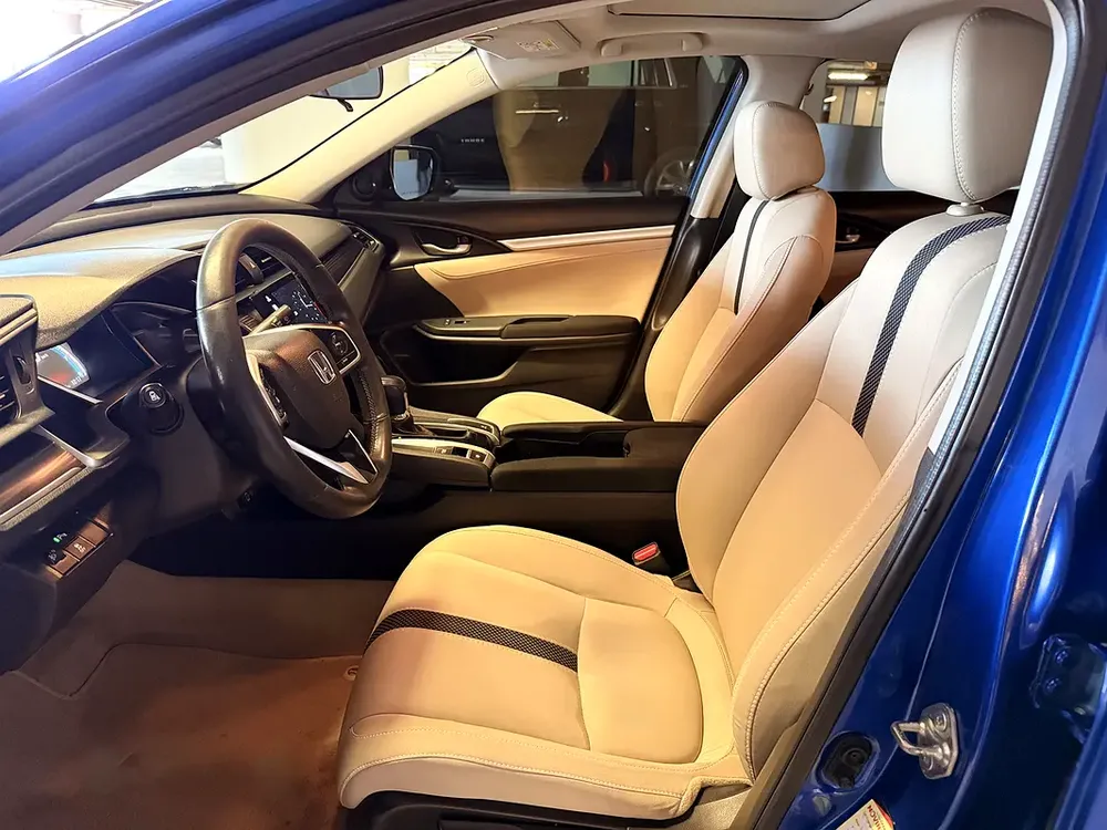 Honda Civic 2.0 EX 2020 Model GCC Specs With Partial Service History In Perfect Condition - Image 9