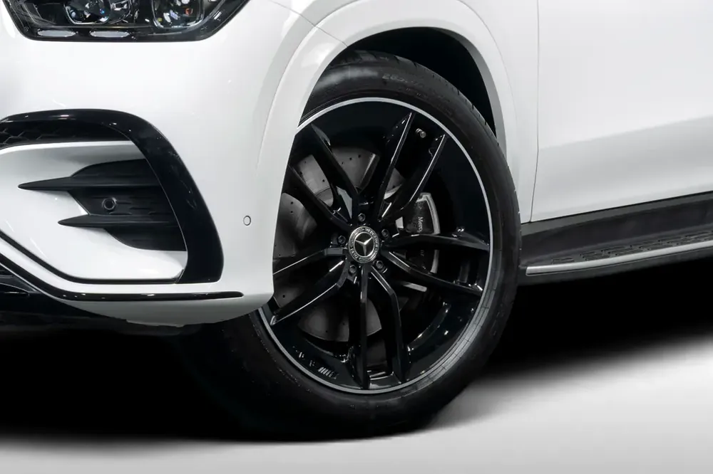 0% DOWNPAYMENT | MERCEDES-BENZ SERVICE AND WARRANTY PACKAGE | AED 5,174 P/M - Image 7