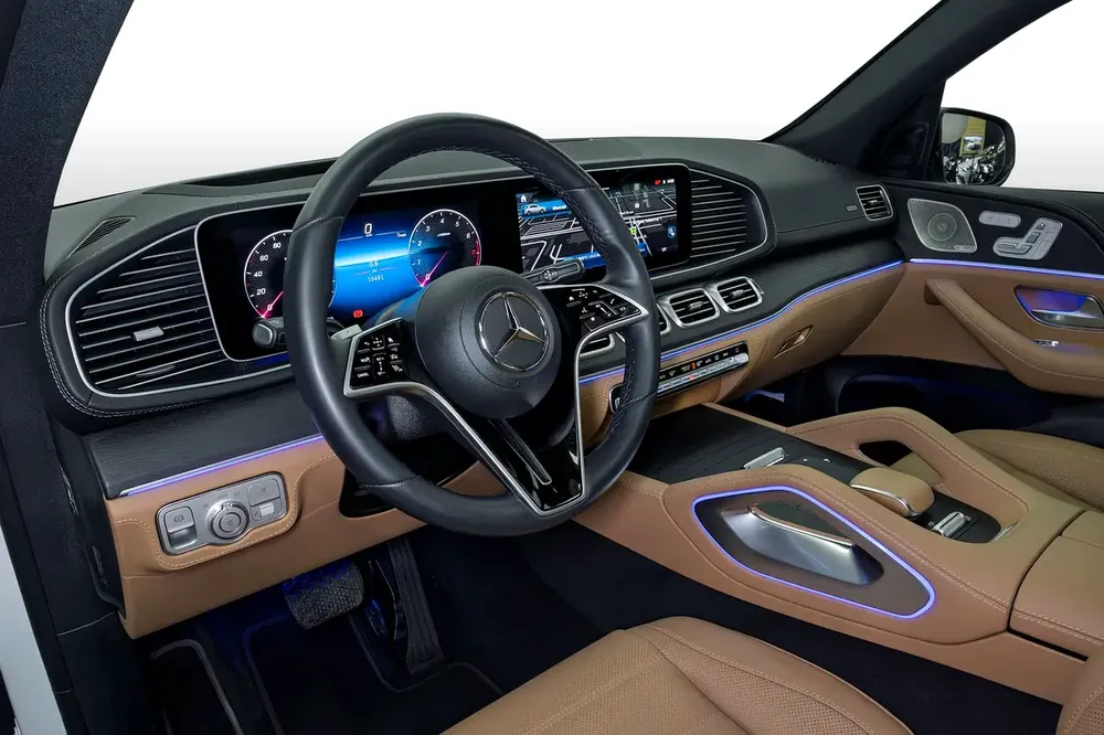 0% DOWNPAYMENT | MERCEDES-BENZ SERVICE AND WARRANTY PACKAGE | AED 5,174 P/M - Image 9