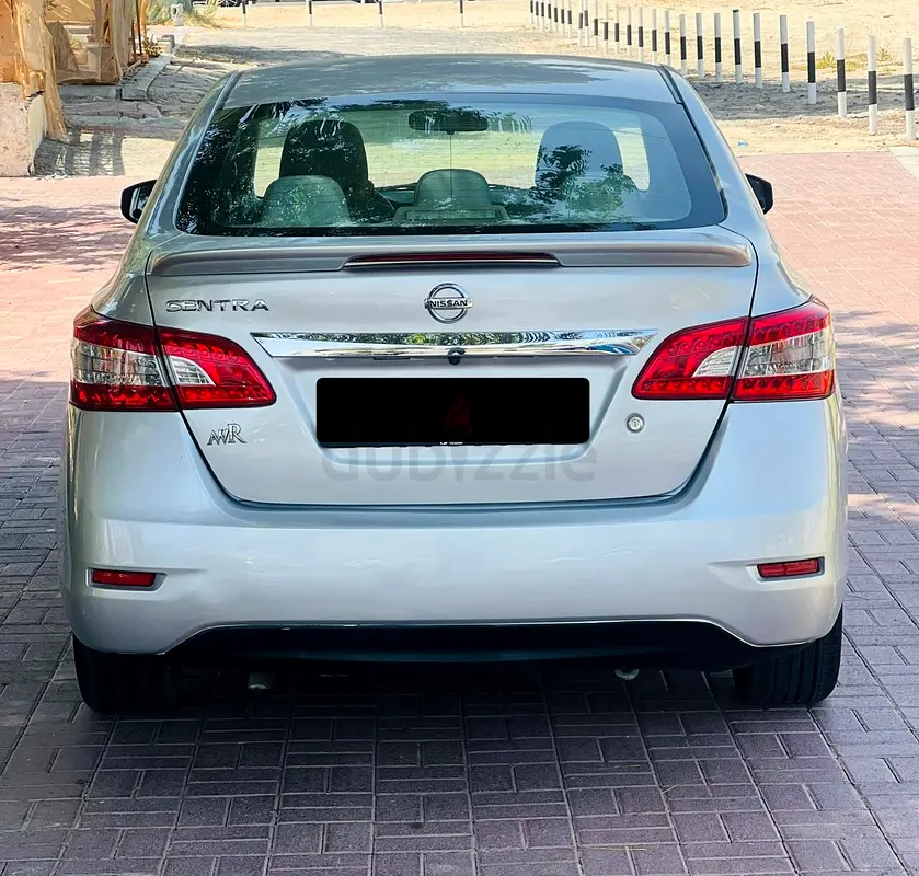 Nissan Sentra 2017 Model 1.6L ( GCC SPECS ) well Maintained Car For Sale . - Image 7
