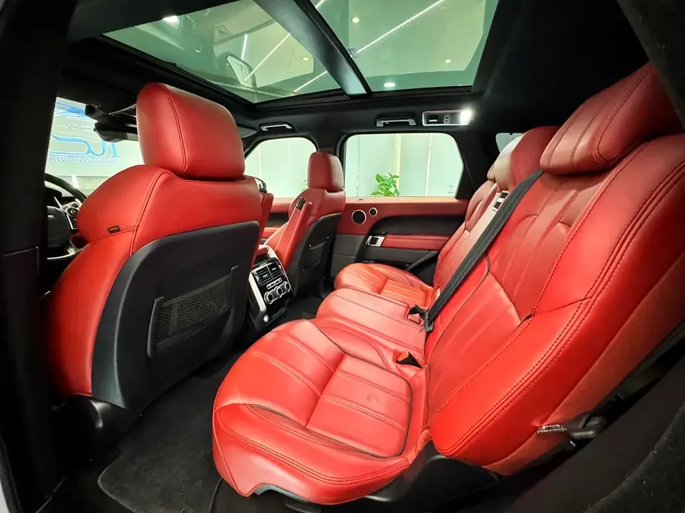 RANGE ROVER SPORT AUTOBIOGRAPHY || TOP RANGE || SINGLE OWNER || VERY NEAT || PANORAMA - Image 18