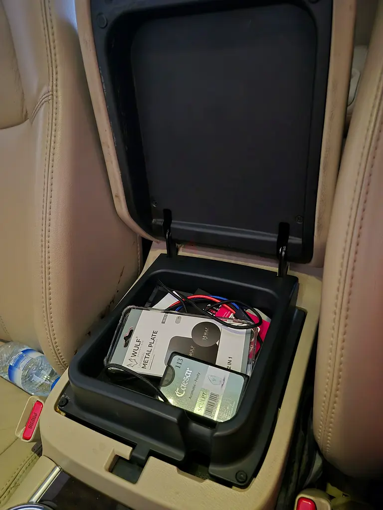 Nissan Pathfinder 2015 Excellent condition - Image 11