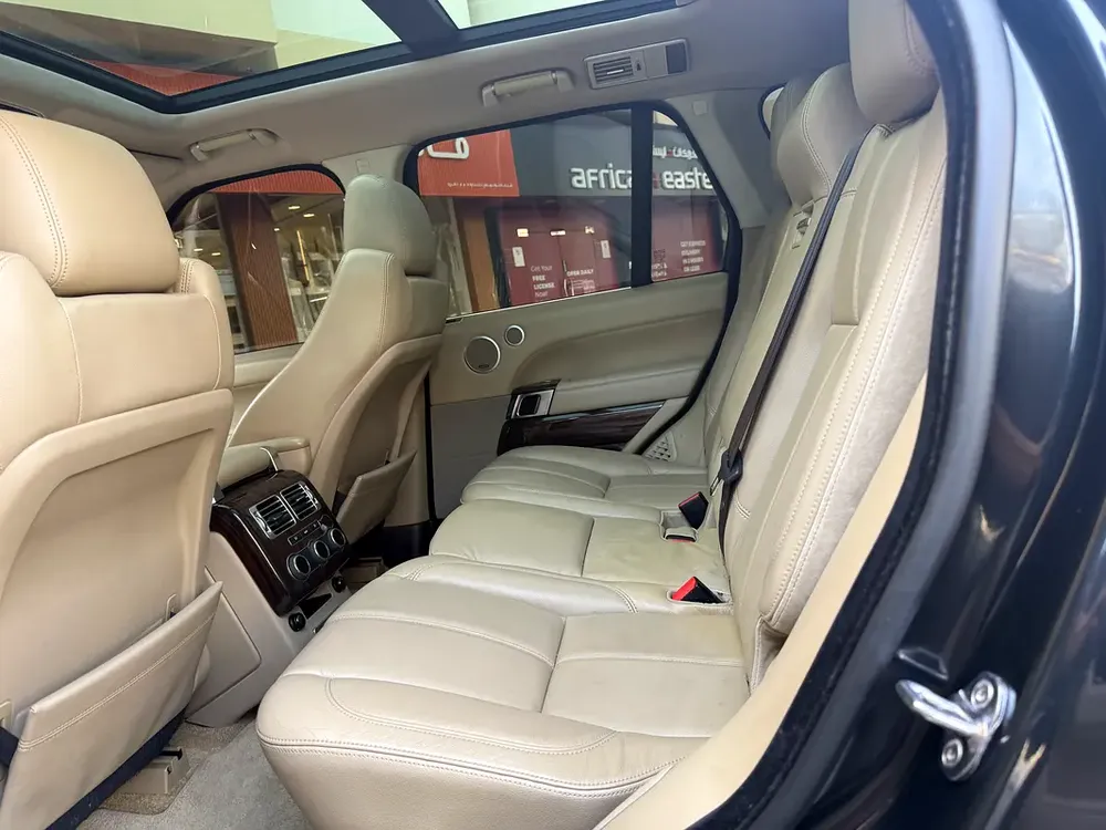 2015 Land Rover Range Rover Autobiography | GCC Specs | Pristine Condition - Image 12