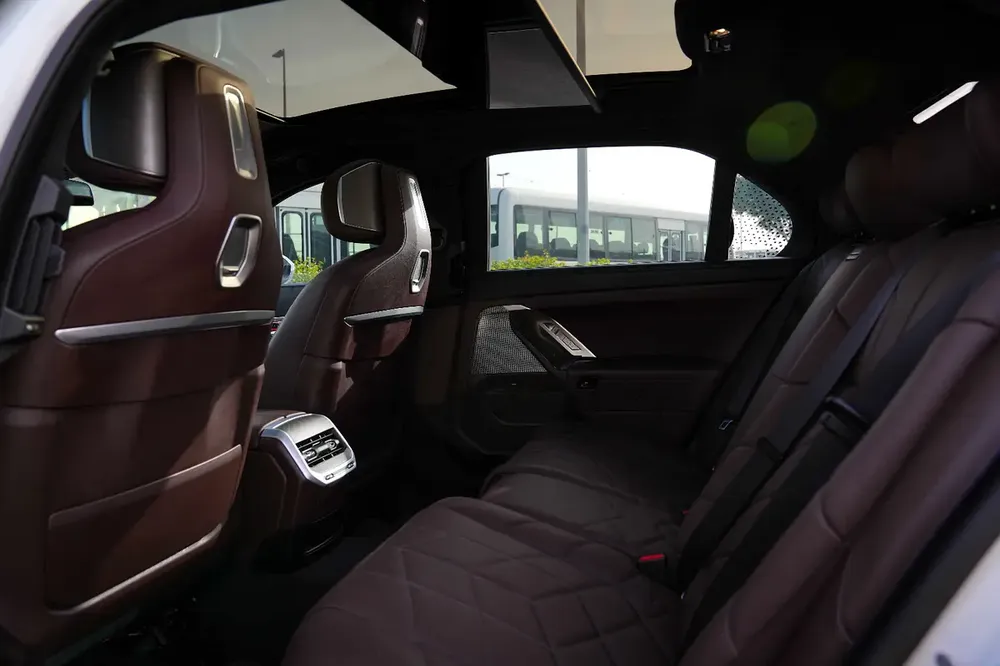 BMW 7-Series 740i Executive 2023 | Korean Specs | Pristine Condition - Image 11