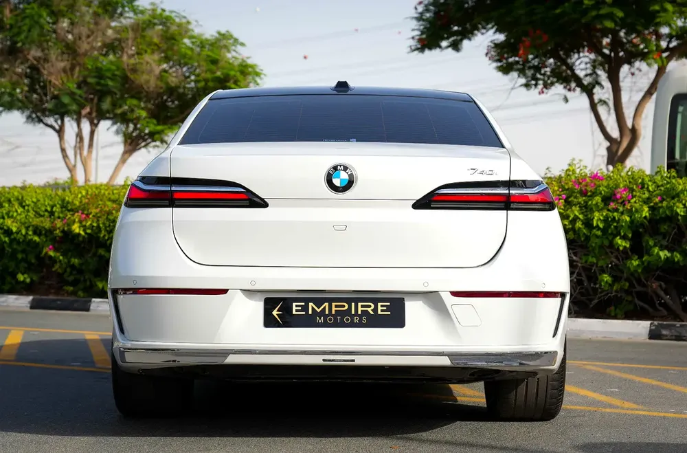 BMW 7-Series 740i Executive 2023 | Korean Specs | Pristine Condition - Image 4
