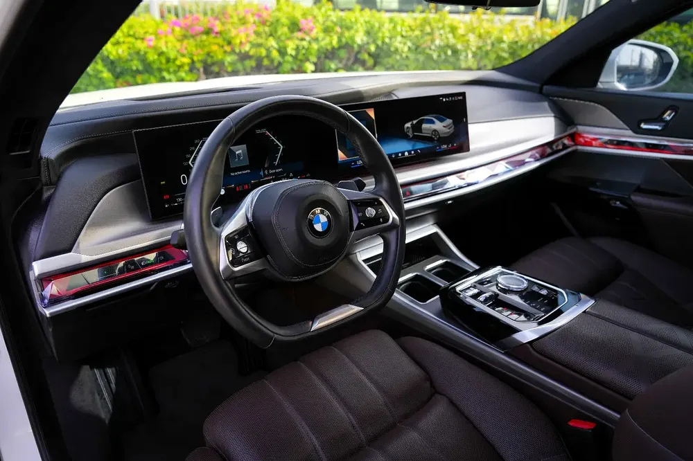 BMW 7-Series 740i Executive 2023 | Korean Specs | Pristine Condition - Image 9