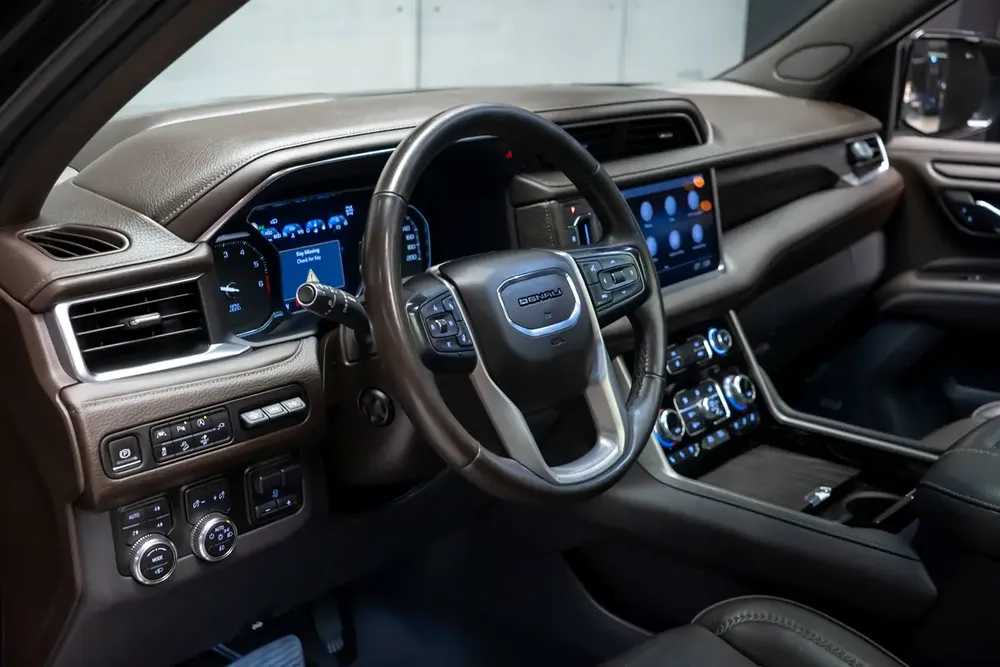 GMC Denali GCC - Image 11