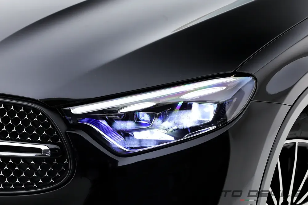 2023 Mercedes-Benz GLC 300 4MATIC | Luxury Compact SUV | Turbo Performance | Excellent Condition - Image 9