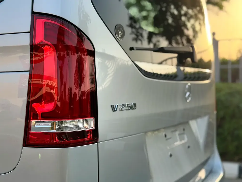 Mercedes-Benz Viano 2017 GCC Specs - Well Maintained - Image 10