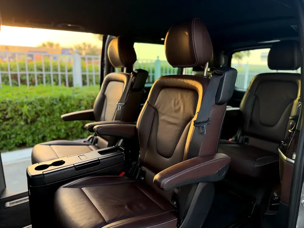 Mercedes-Benz Viano 2017 GCC Specs - Well Maintained - Image 16