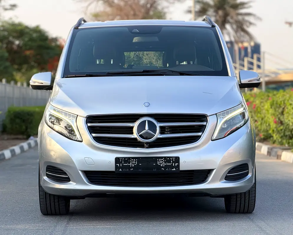 Mercedes-Benz Viano 2017 GCC Specs - Well Maintained - Image 5