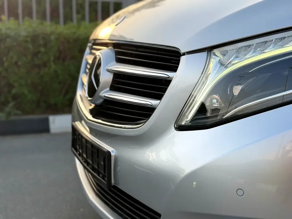 Mercedes-Benz Viano 2017 GCC Specs - Well Maintained - Image 9