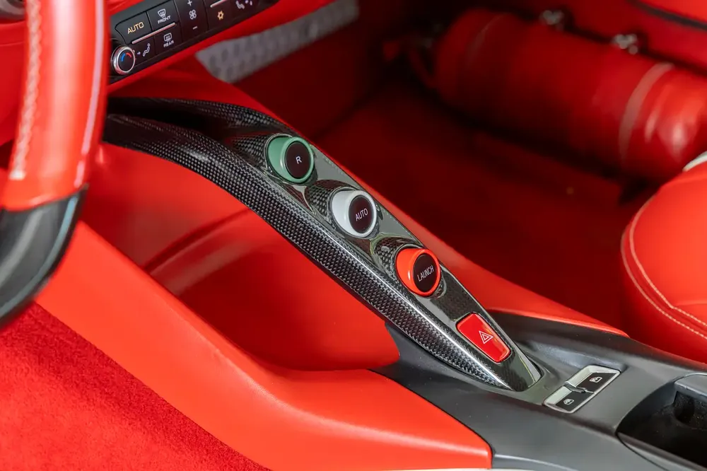 Ferrari 812 Superfast |  GCC Specs | Fully Carbon Fiber | Ceramic Brakes | Low Mileage | 2018 - Image 14