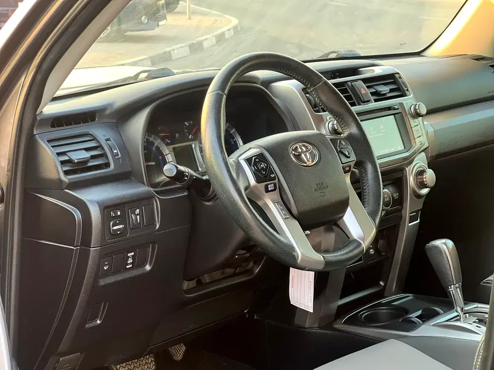 2015 Toyota 4Runner SR5 Premium - 4.0L V6 - Full Display Rear CAM  - Leather Seat - Image 11