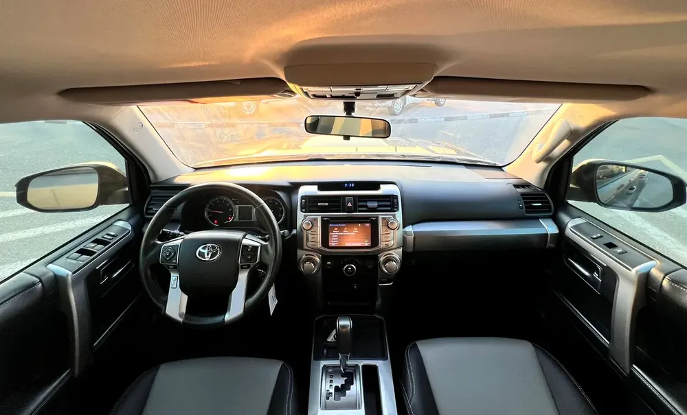 2015 Toyota 4Runner SR5 Premium - 4.0L V6 - Full Display Rear CAM  - Leather Seat - Image 14