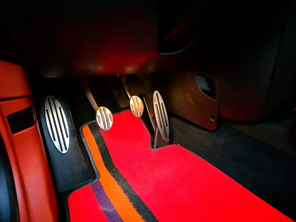 Mini Cooper JCW 2011 Chilli Edition / 2 Keys | 6 Speed Manual | Single Owner | GCC Specifications - Image 18