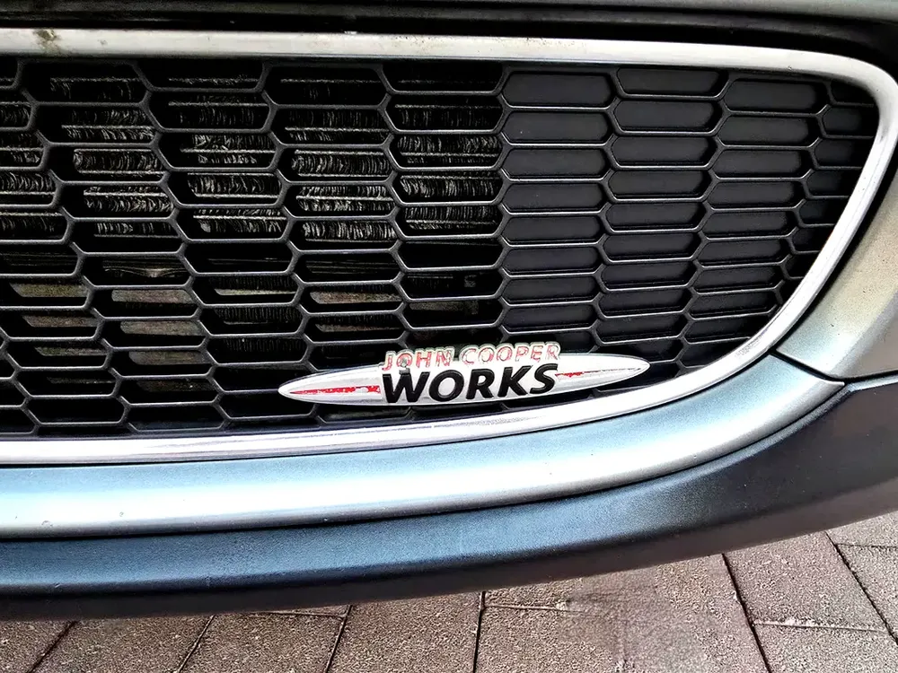 Mini Cooper JCW 2011 Chilli Edition / 2 Keys | 6 Speed Manual | Single Owner | GCC Specifications - Image 19