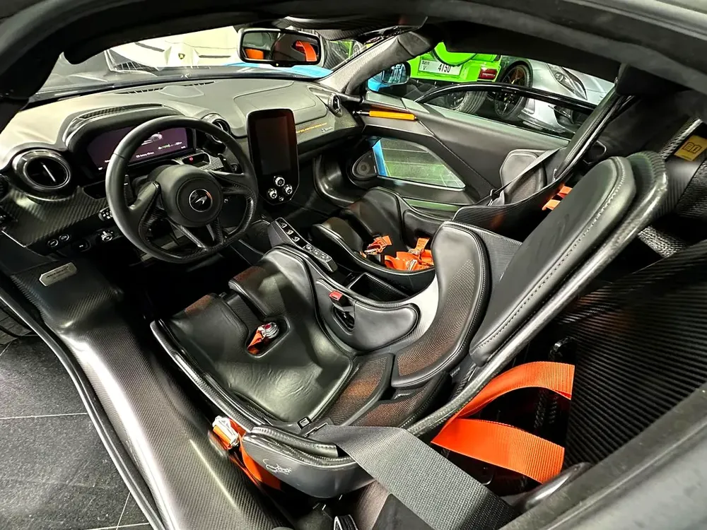 MCLAREN SENNA, GCC, UNDER DEALER WARRANTY, MSO SPCIAL COLOUR, NO PAINT - Image 6