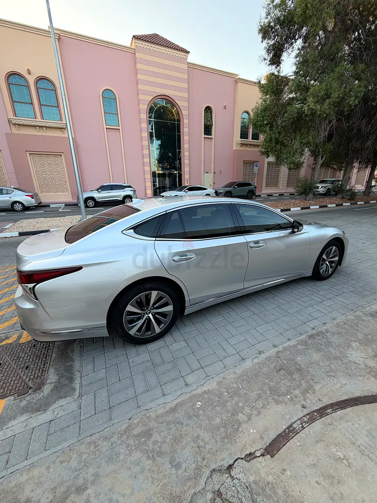 Lexus LS 350 Prestige 2018 | GCC Specs | Low Mileage - Image 5