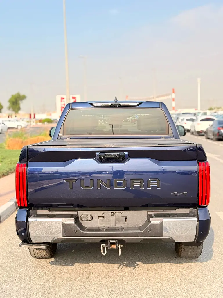 TOYOTA TUNDRA SR5 4x4 2024 - FULL OPTION only 5400 Drive- Excellent condition - Image 18