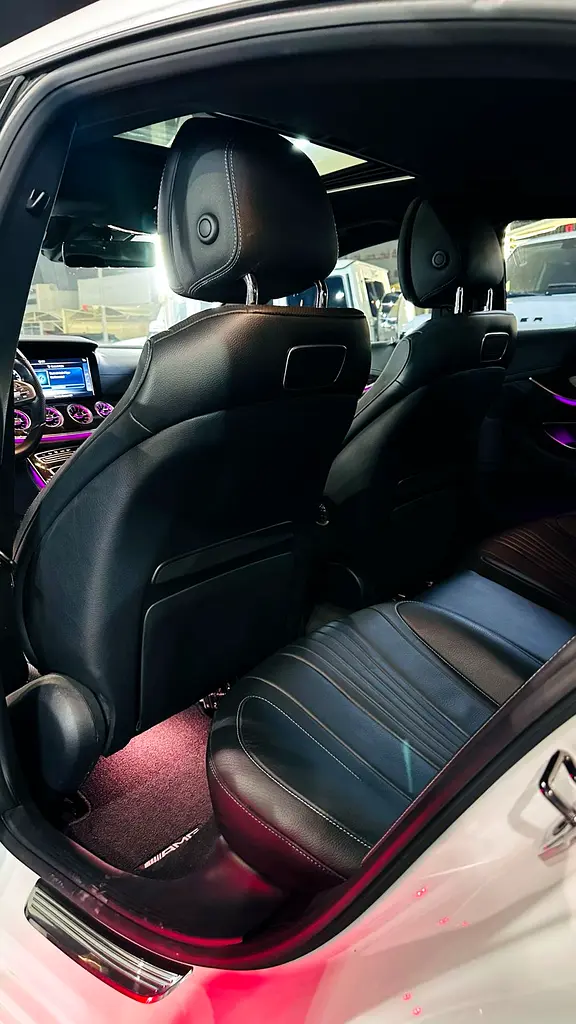 MERCEDES CLS 450 2019 US V6 FULL OPTION VERY CLEAN CAR 50000 KM ONLY!!! - Image 14