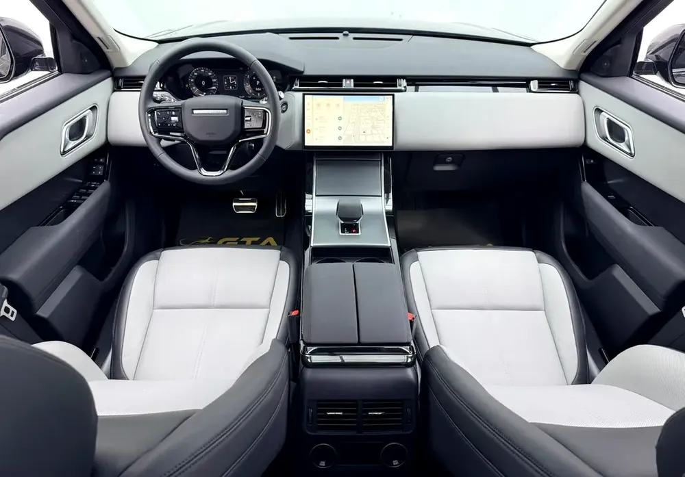 2025 Range Rover Velar P250 Dynamic SE, 2029 RR Warranty + Service Pack, Very Low Km, GCC - Image 13