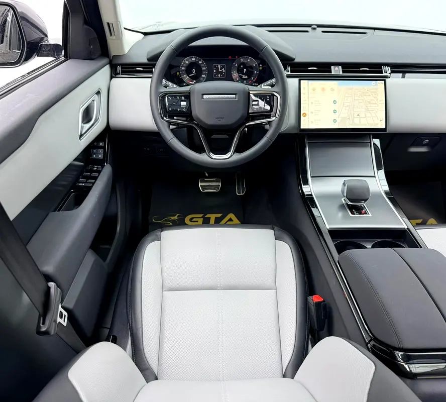 2025 Range Rover Velar P250 Dynamic SE, 2029 RR Warranty + Service Pack, Very Low Km, GCC - Image 14
