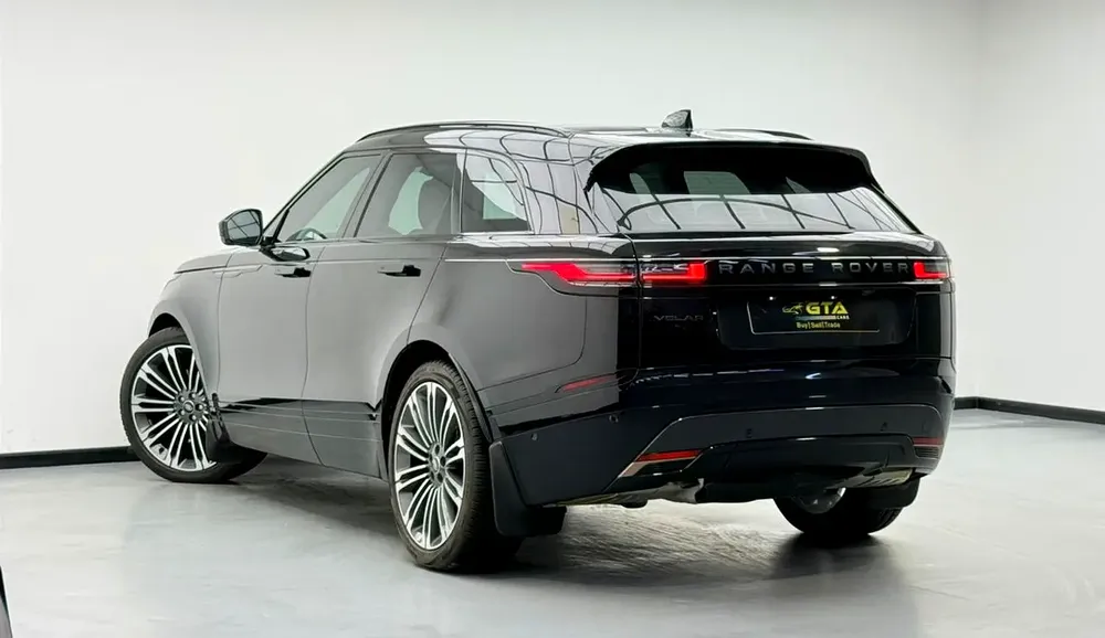2025 Range Rover Velar P250 Dynamic SE, 2029 RR Warranty + Service Pack, Very Low Km, GCC - Image 6