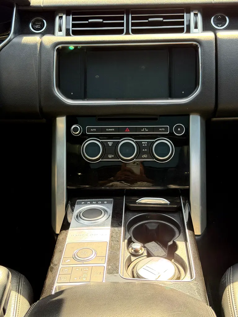 RANGE ROVER HSE 5.0L V8 | 2016 | GCC SPECS - Image 15