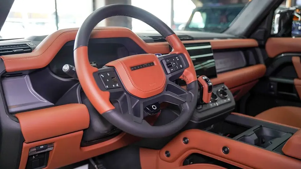 2025 Land Rover Defender 110 Octa - Brand New - Image 10