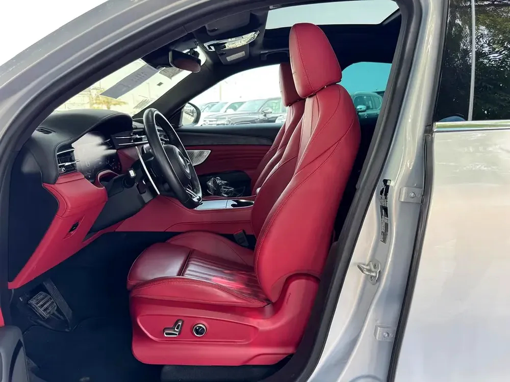 MASERATI GRECALE GT - 2023 - 2.0L ONLY 28000KM - SUPER CLEAN TITLE FRESH JAPAN IMPORT - Image 11