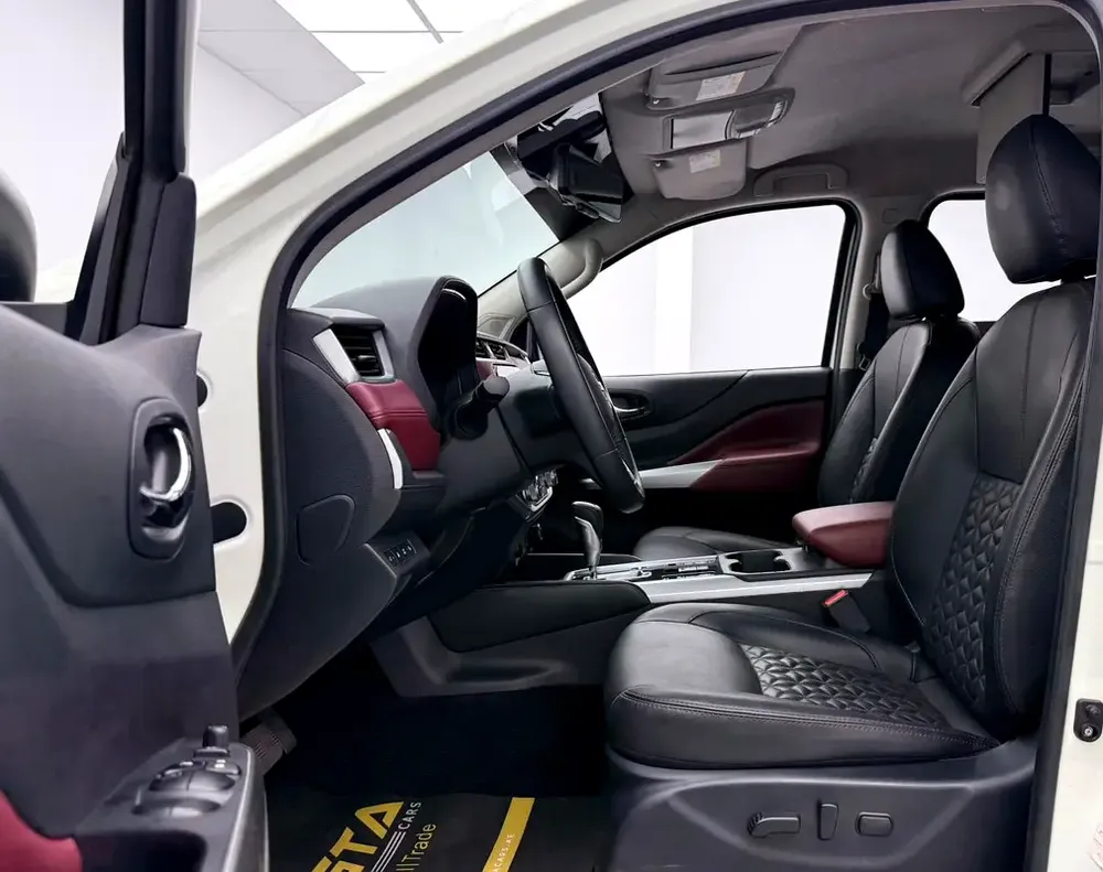 2022 Nissan X-Terra Platinum, Nissan Warranty+Full Service History, GCC - Image 14
