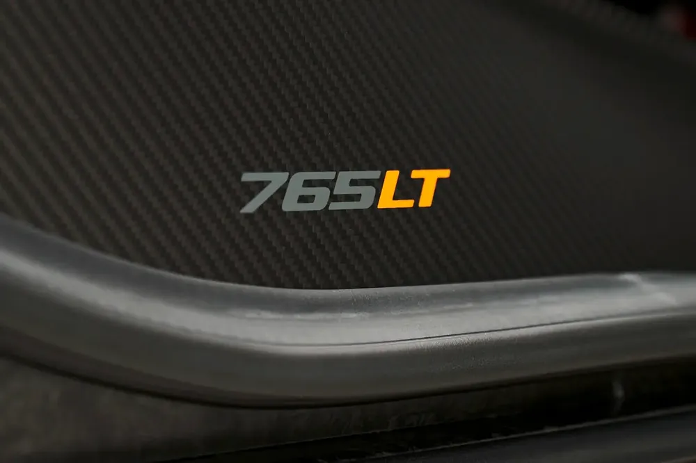 MCLAREN 765LT SPIDER, 2022, GCC, DEALER WARRANTY AND SERVICE CONTRACT, ZERO KM - Image 12