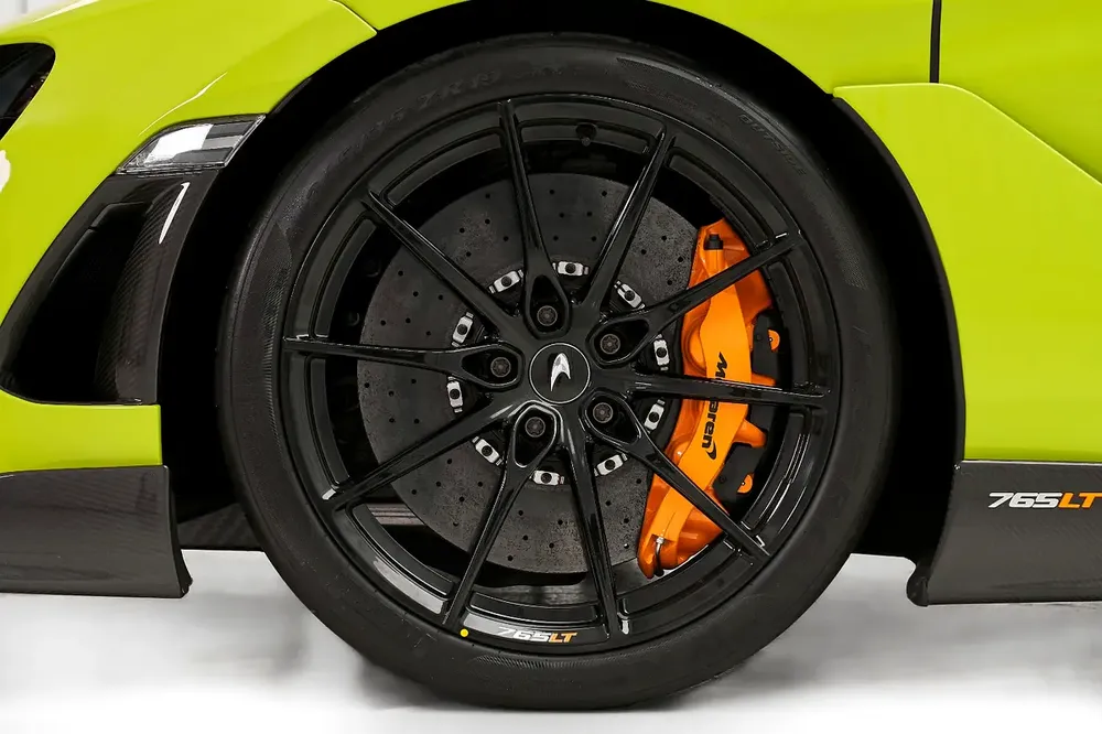 MCLAREN 765LT SPIDER, 2022, GCC, DEALER WARRANTY AND SERVICE CONTRACT, ZERO KM - Image 13